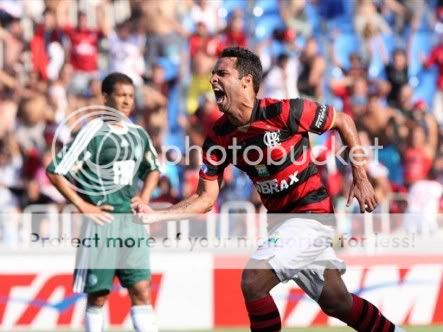 Ibon fez 3 golos ao Palmeiras no Maracana