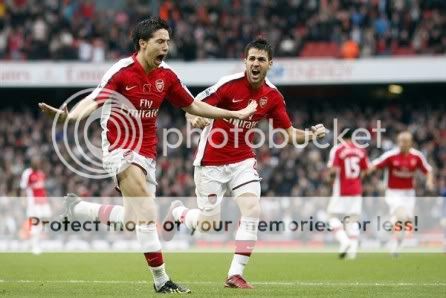 Nasri figura de proa na vitoria do Arsenal frente ao Manchester United