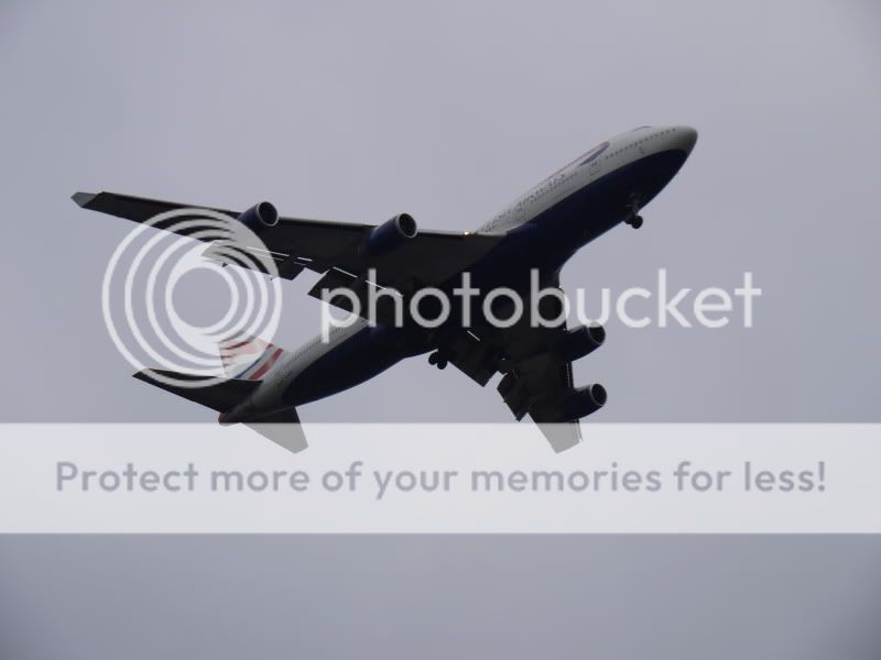 http://i455.photobucket.com/albums/qq279/AggyMeers/Heathrow%20030410/P1050062.jpg