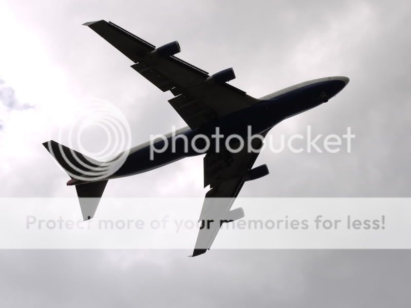 http://i455.photobucket.com/albums/qq279/AggyMeers/Heathrow%20030410/P1050106.jpg